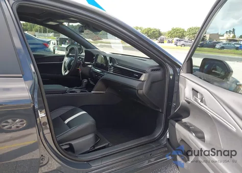 2025 Toyota Camry Se из США, поврежденный, VIN 4T1DAACK9SU173265